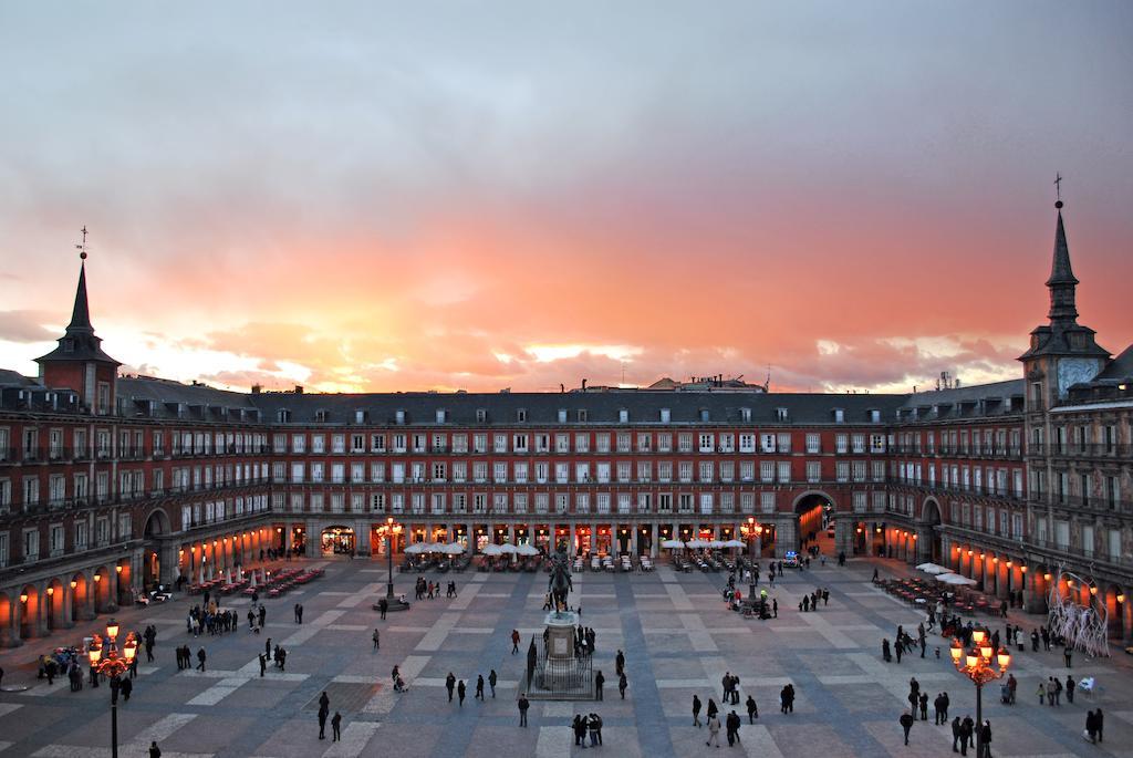 Casa De Huespedes Prada Hotel Madrid Exterior photo